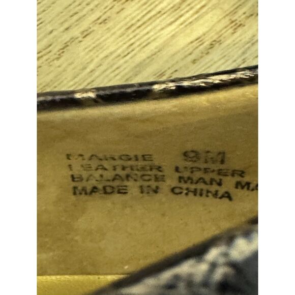 Bellini Embossed Pumps (Silver Croc Pattern) - Picture 9 of 11